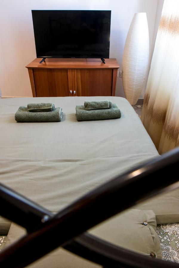 Niochori Heritage: The Pianist Apartment Rhodes City
