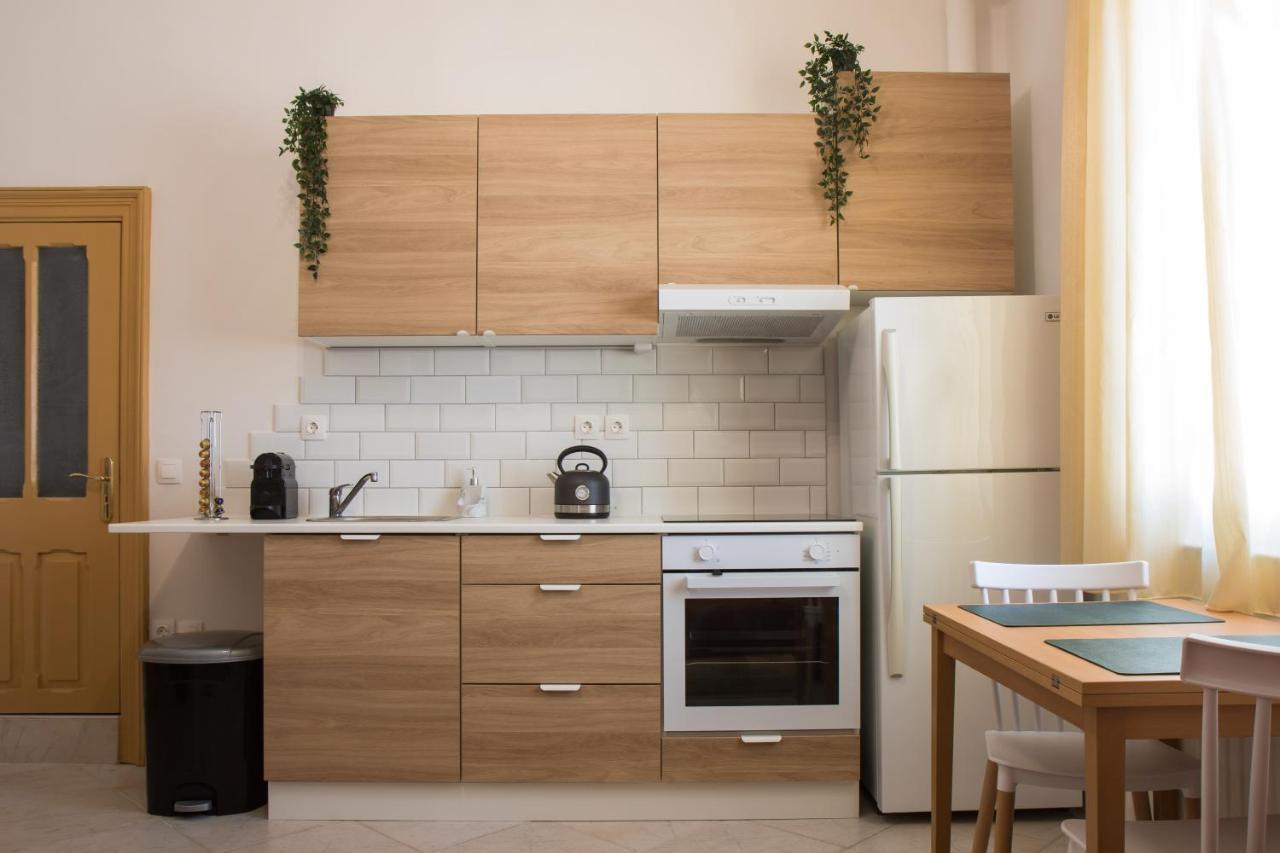 Apartament Niochori Heritage: The Pianist *